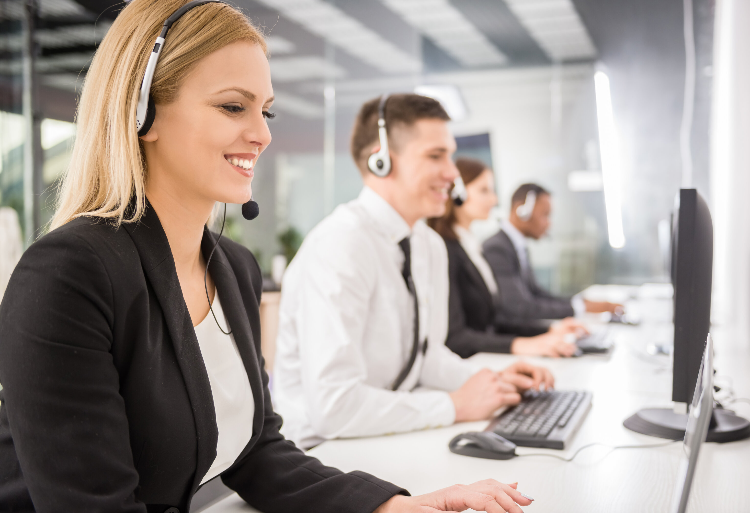 Image of Beda dari Call Center, Berikut Lingkup Kerja dan Tugas Contact Center