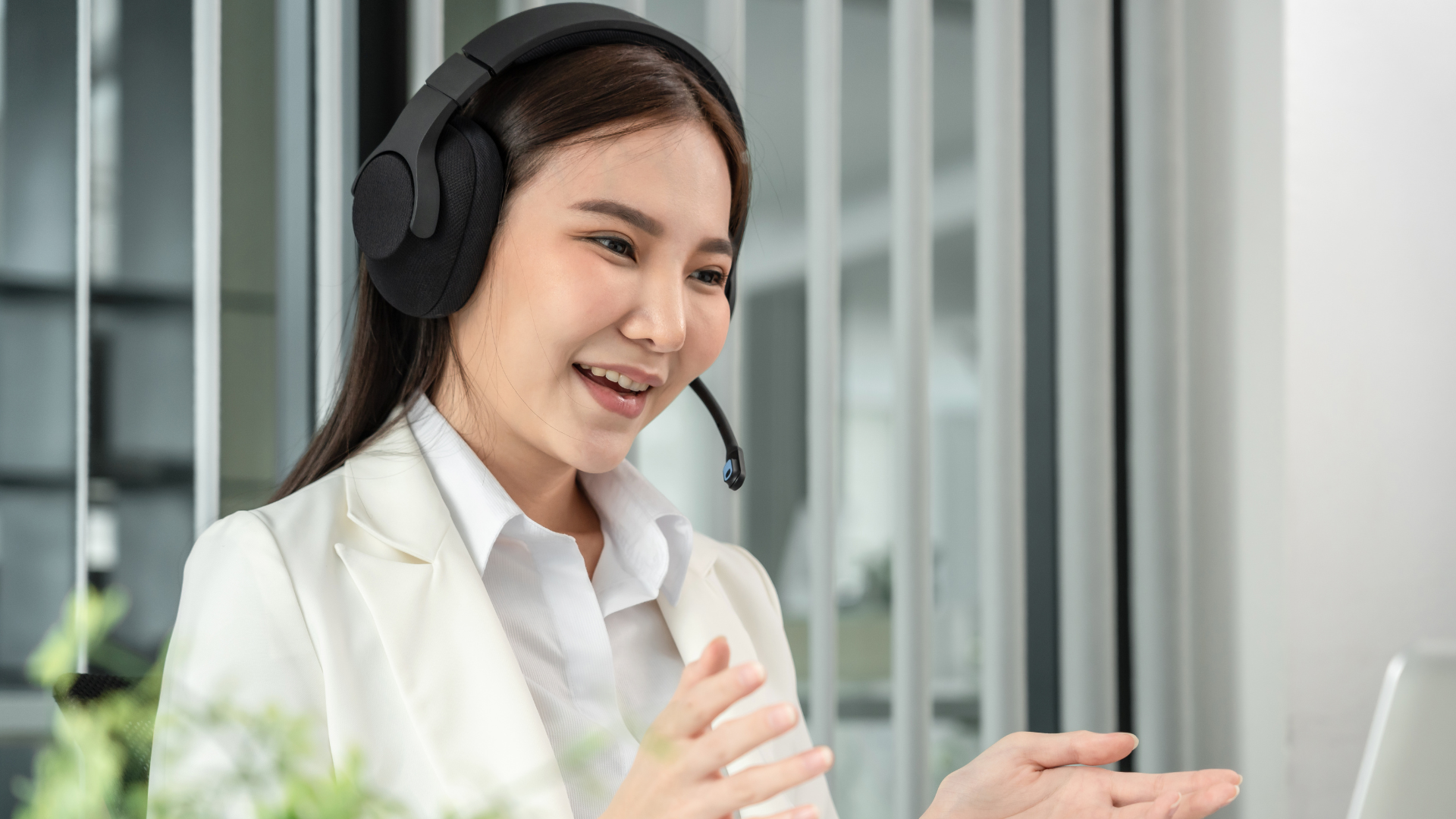 Image of Memanfaatkan Generative AI dalam Contact Center: Membangun Masa Depan Layanan Pelanggan yang Inovatif